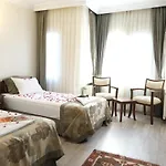 מלון Sofia 3*