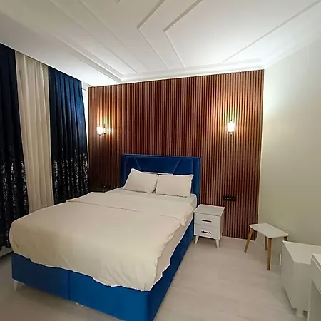 Sofia 3*